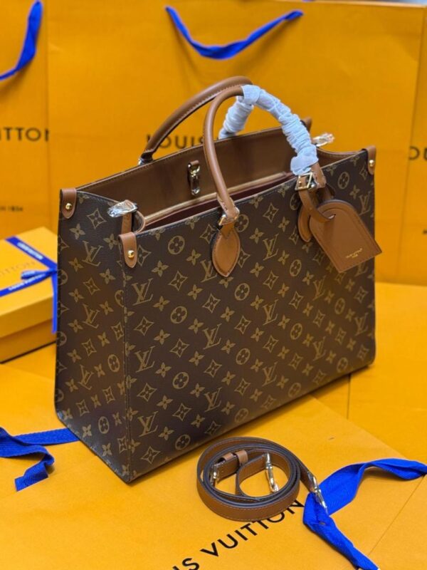 ，Louis Vuitton women’s bag